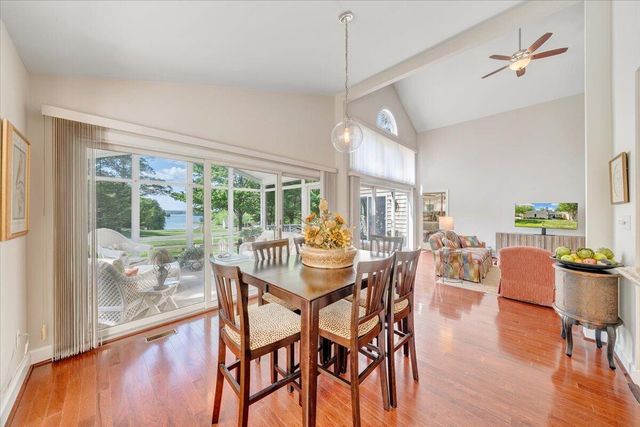30 Island Green Dr Unit 4, Penhook, VA 24137