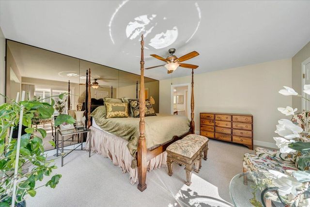 30 Island Green Dr Unit 4, Penhook, VA 24137