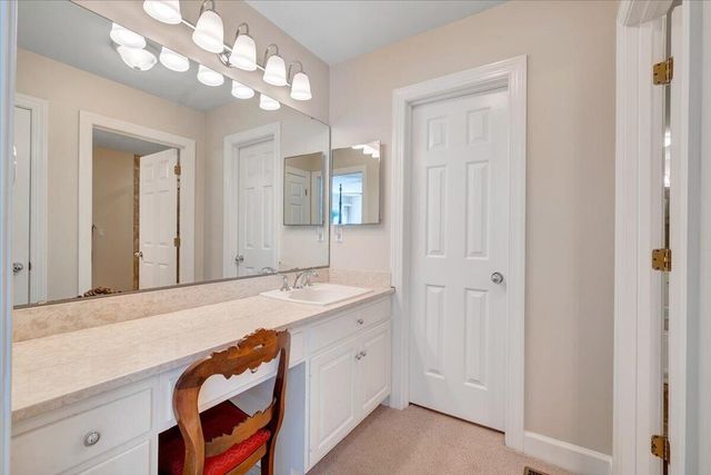 30 Island Green Dr Unit 4, Penhook, VA 24137