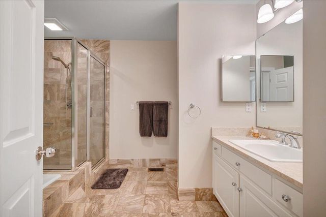 30 Island Green Dr Unit 4, Penhook, VA 24137