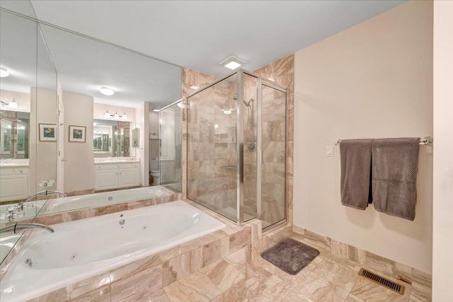 30 Island Green Dr Unit 4, Penhook, VA 24137