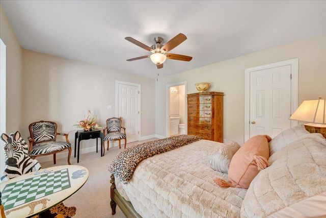 30 Island Green Dr Unit 4, Penhook, VA 24137