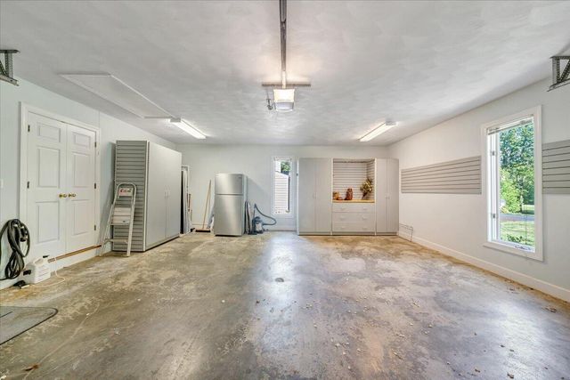 30 Island Green Dr Unit 4, Penhook, VA 24137