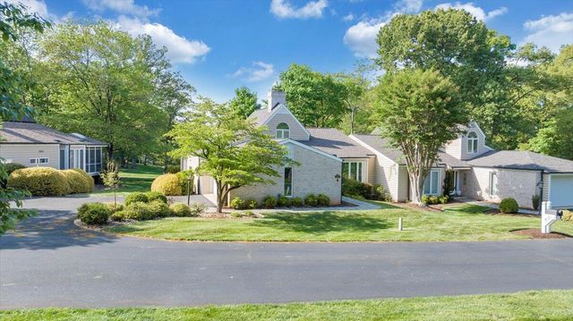 30 Island Green Dr Unit 4, Penhook, VA 24137