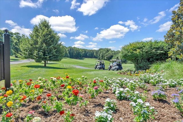 30 Island Green Dr Unit 4, Penhook, VA 24137