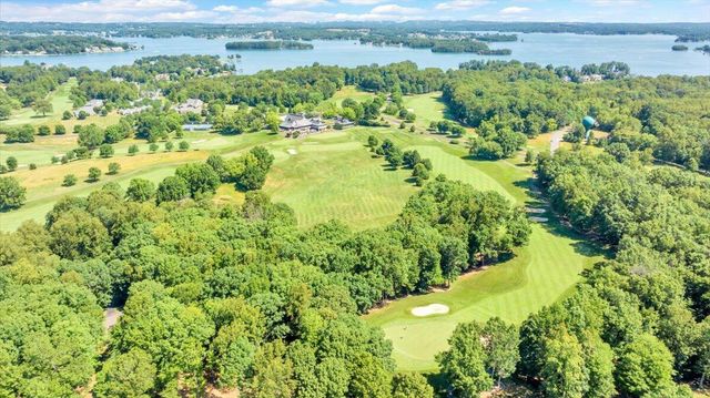 30 Island Green Dr Unit 4, Penhook, VA 24137