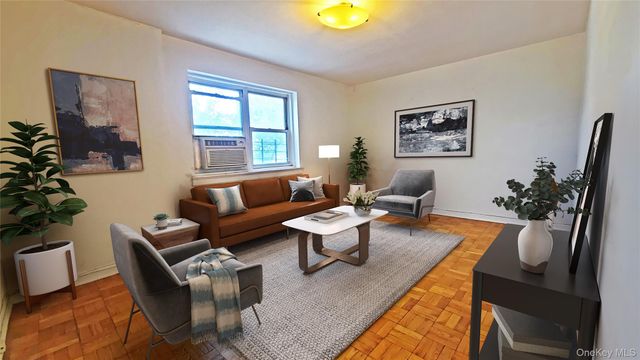 82-39 134th Street 1H, Briarwood, NY 11435