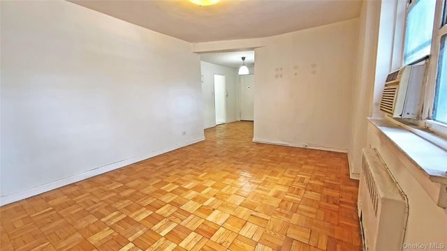 82-39 134th Street 1H, Briarwood, NY 11435