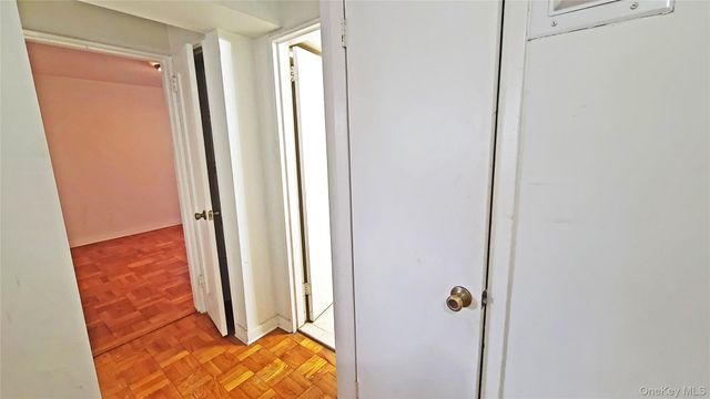 82-39 134th Street 1H, Briarwood, NY 11435