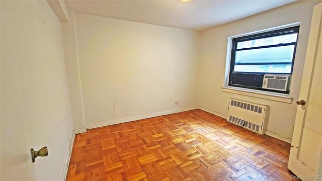 82-39 134th Street 1H, Briarwood, NY 11435