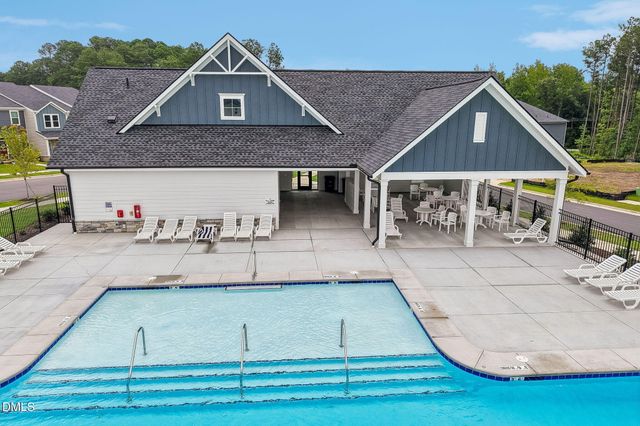 2413 Rosewood Bluff Drive, Zebulon, NC 27597