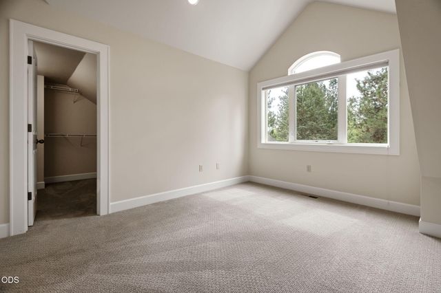 2530 NW Peoples Court, Bend, OR 97703