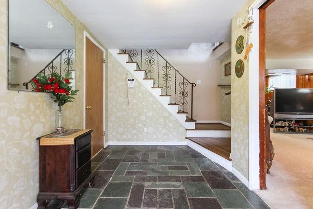 2025 Beulah ROAD, Churchill Boro, PA 15235