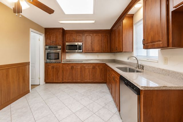 2025 Beulah ROAD, Churchill Boro, PA 15235
