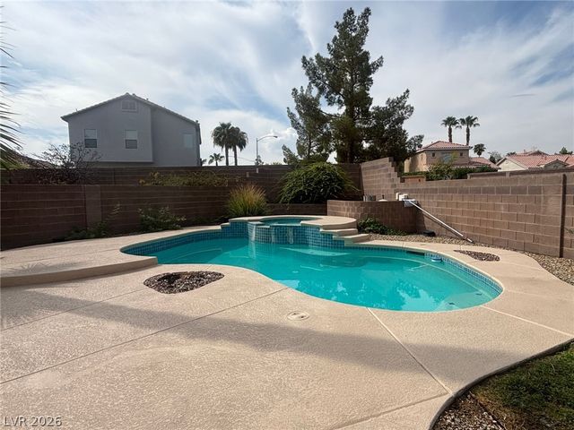 8585 Ebony Hills Way, Las Vegas, NV 89123