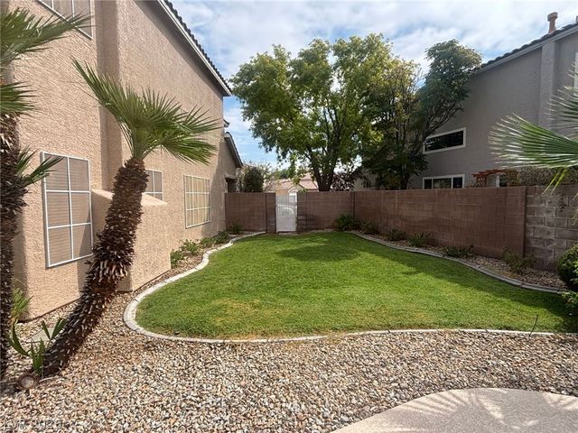 8585 Ebony Hills Way, Las Vegas, NV 89123
