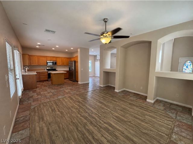 8585 Ebony Hills Way, Las Vegas, NV 89123