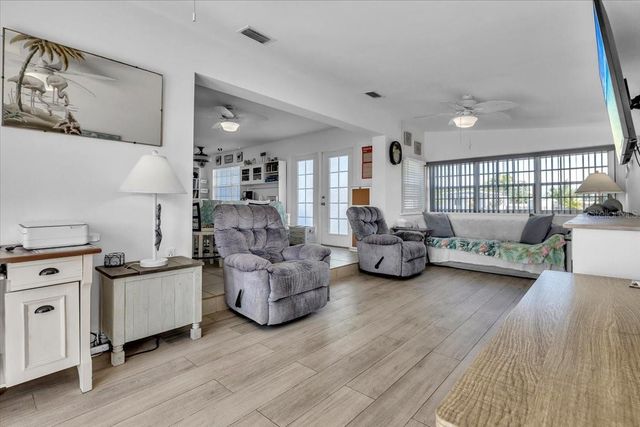 137 POINSETTIA CIRCLE NE, Port Charlotte, FL 33952