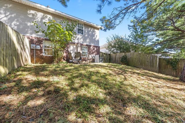 2351 Skyler Drive, Fayetteville, AR 72703