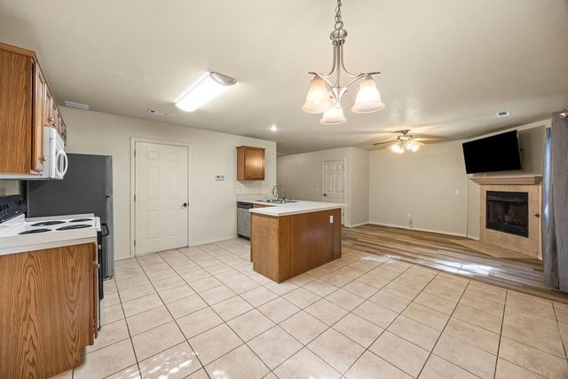 2351 Skyler Drive, Fayetteville, AR 72703