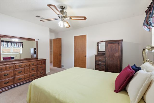 809 Donna Drive, Hurst, TX 76053