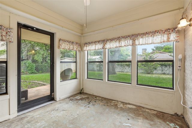 809 Donna Drive, Hurst, TX 76053