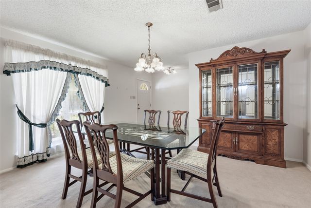 809 Donna Drive, Hurst, TX 76053