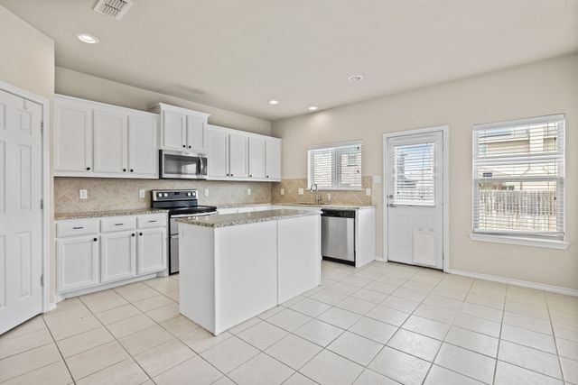 5365 Saba Drive, Fort Worth, TX 76119