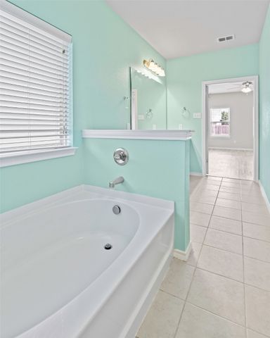 5365 Saba Drive, Fort Worth, TX 76119