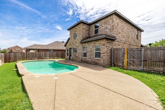 5365 Saba Drive, Fort Worth, TX 76119