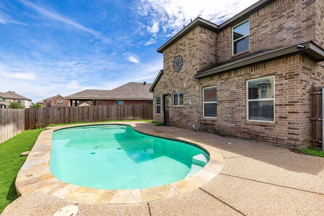 5365 Saba Drive, Fort Worth, TX 76119