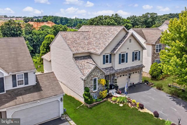 325 THOMAS ARMOR DR, Windsor, PA 17366