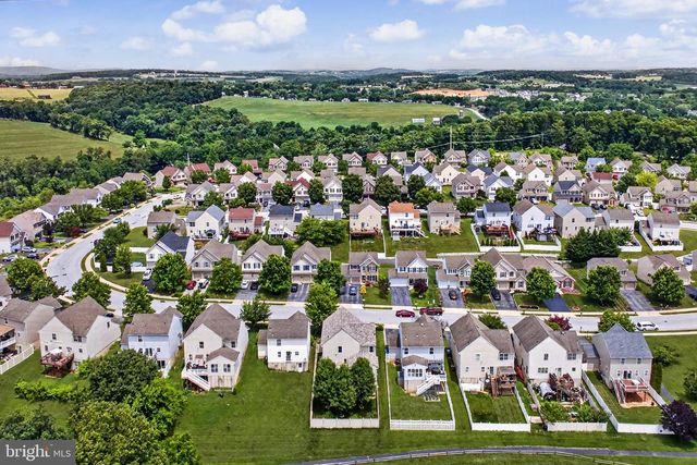 325 THOMAS ARMOR DR, Windsor, PA 17366