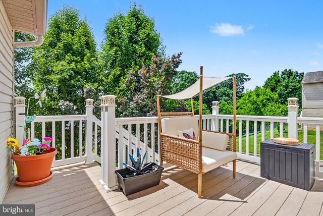 325 THOMAS ARMOR DR, Windsor, PA 17366