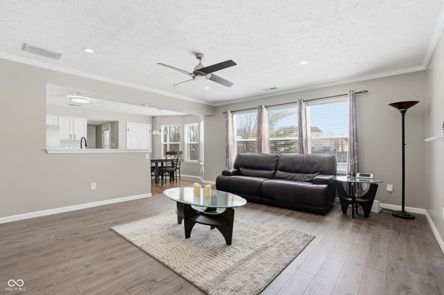 6686 Crestwell Lane, Indianapolis, IN 46268