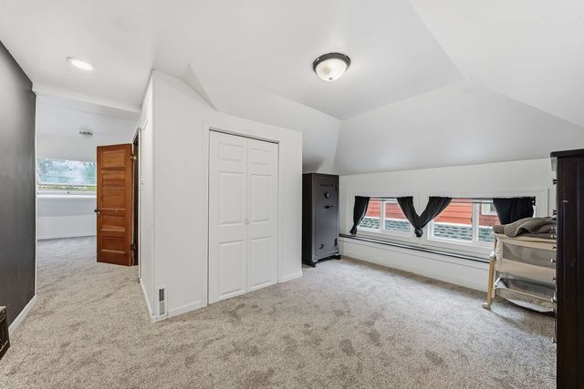 12633 Maple Avenue, Blue Island, IL 60406