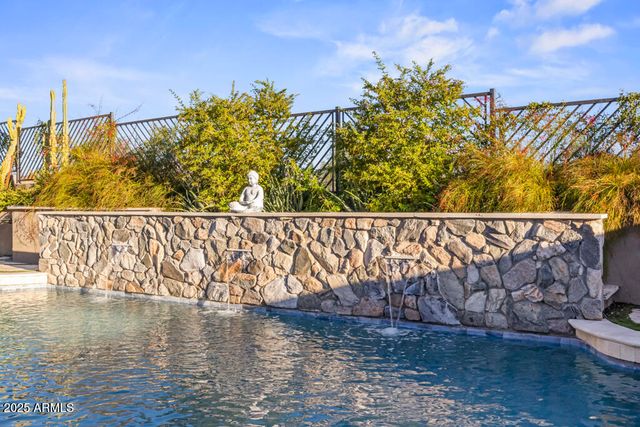 7493 E MARIPOSA GRANDE Drive S, Scottsdale, AZ 85255