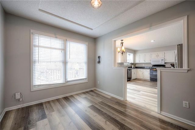 7745 W 154th Terrace, Overland Park, KS 66223