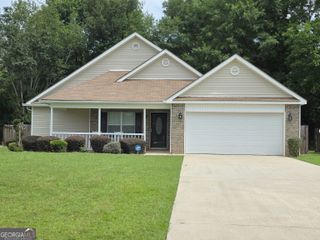 126 Sunnymeade Drive, Warner Robins, GA 31093