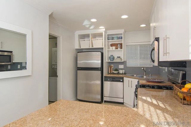 2913 A, San Diego, CA 92102