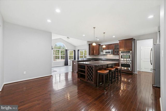 205 HUNTINGDON DR, Williamstown, NJ 08094