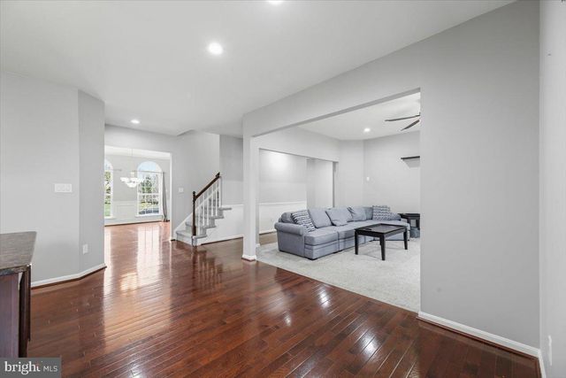 205 HUNTINGDON DR, Williamstown, NJ 08094