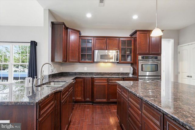 205 HUNTINGDON DR, Williamstown, NJ 08094