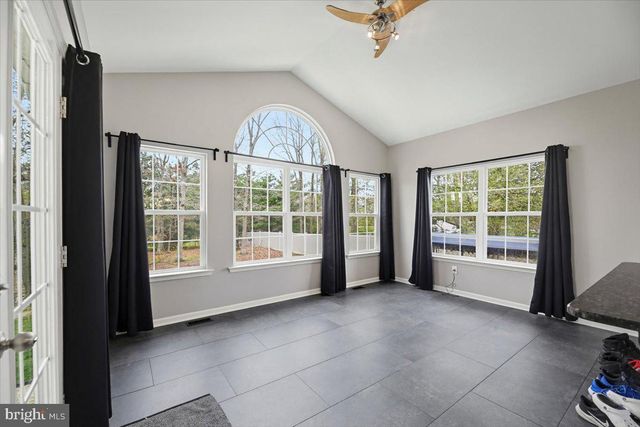 205 HUNTINGDON DR, Williamstown, NJ 08094