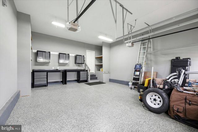 205 HUNTINGDON DR, Williamstown, NJ 08094