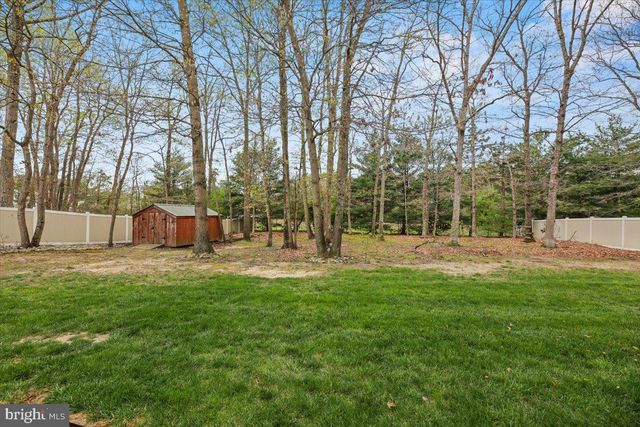 205 HUNTINGDON DR, Williamstown, NJ 08094