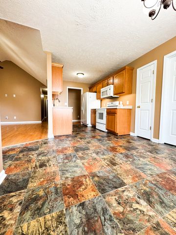 3510 Clover Hill Dr, S, Clarksville, TN 37043