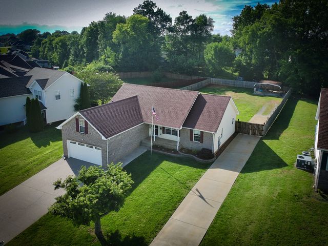 3510 Clover Hill Dr, S, Clarksville, TN 37043