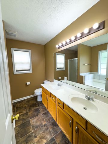 3510 Clover Hill Dr, S, Clarksville, TN 37043