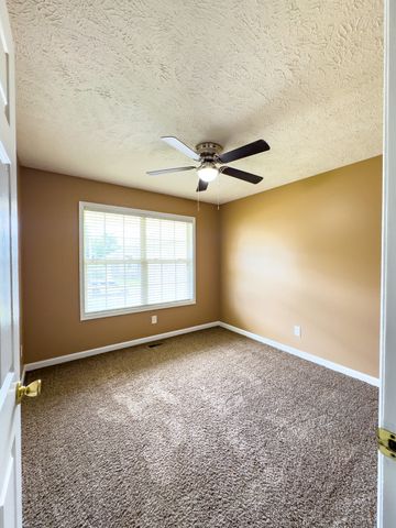 3510 Clover Hill Dr, S, Clarksville, TN 37043